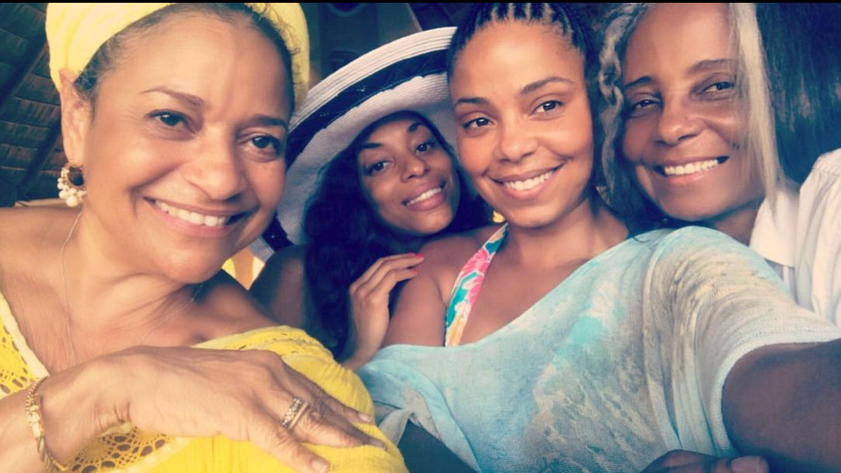 Sanaa Lathan and Mom Go On Girls Trip to Mexico - Essence